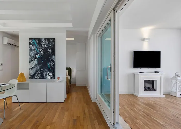 House Cassia Daire Roma